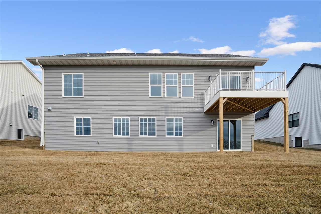 916 Horizon Dr
