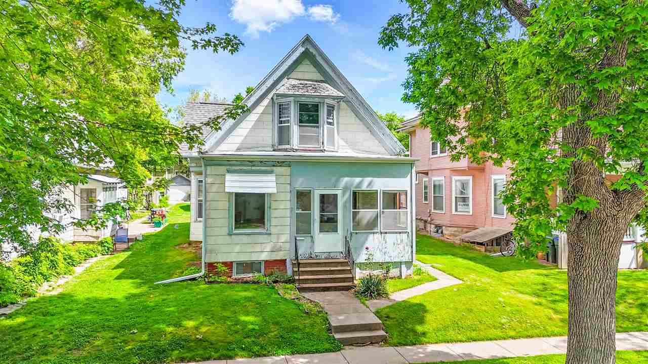 314 E Davenport St