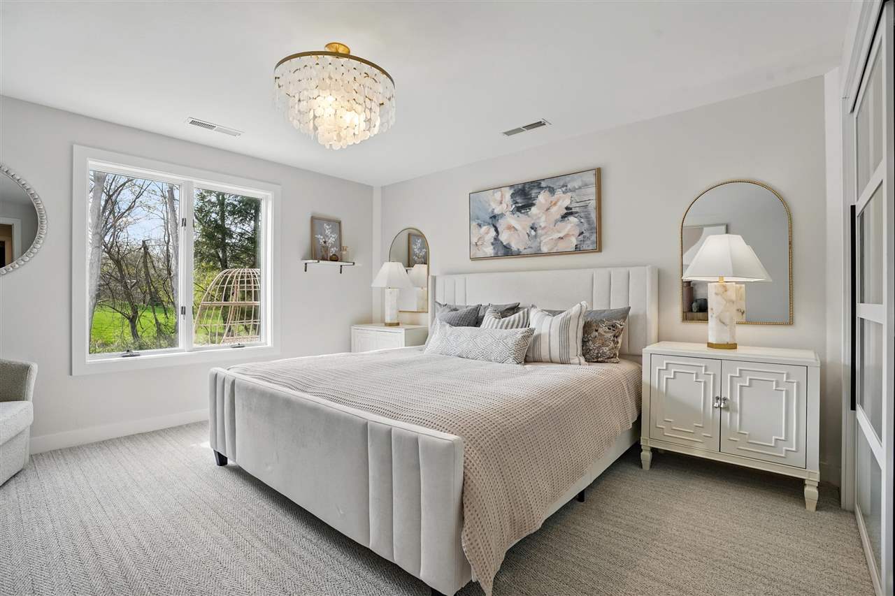 1035 Mesquite Dr