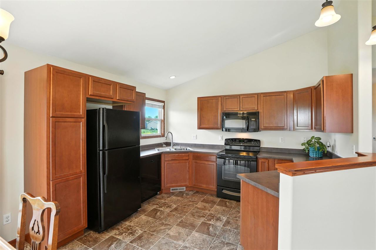 35 Thistle Ct