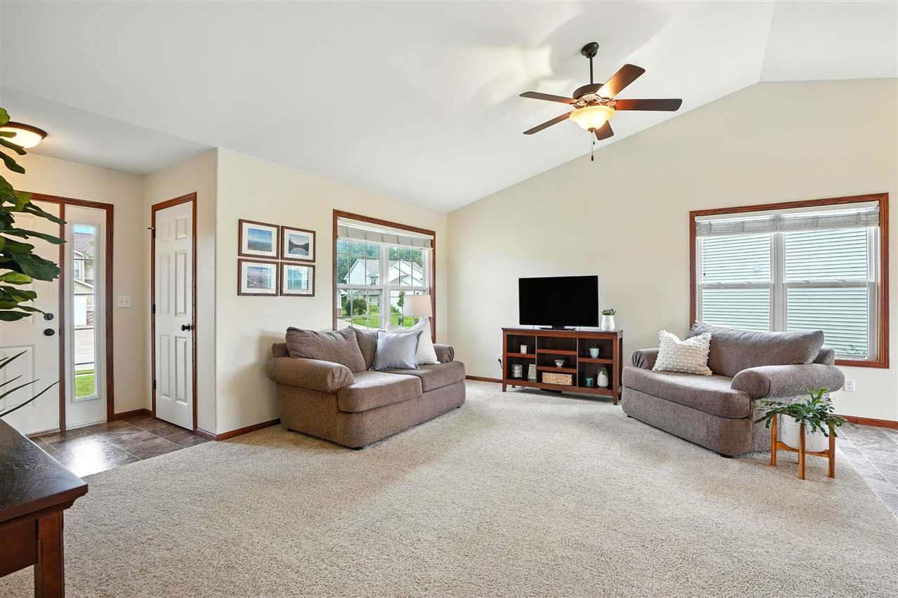 35 Thistle Ct