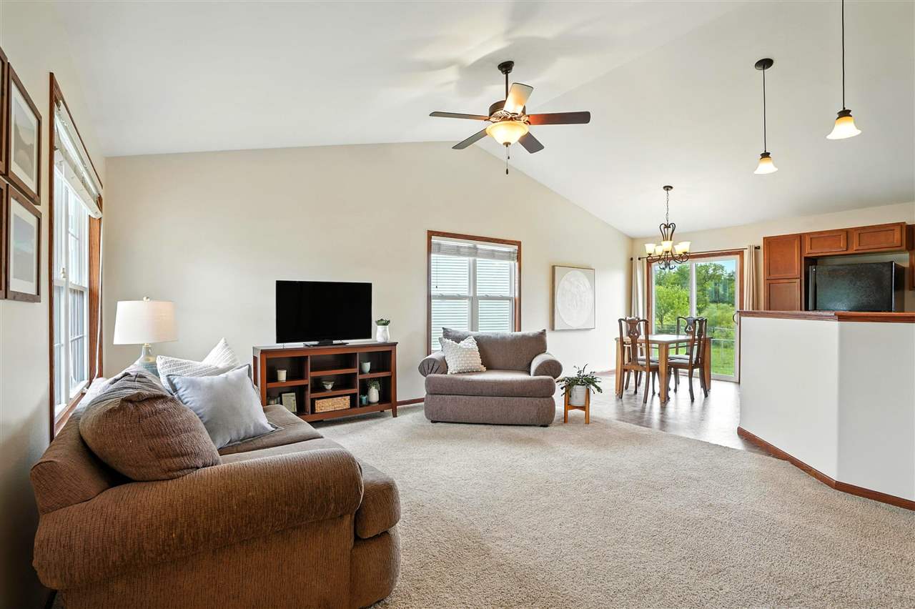 35 Thistle Ct