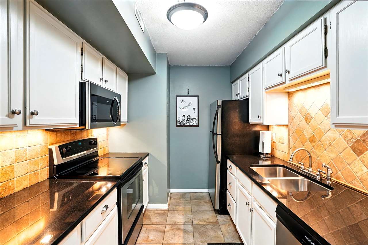 2040 Holiday Rd Unit: B1