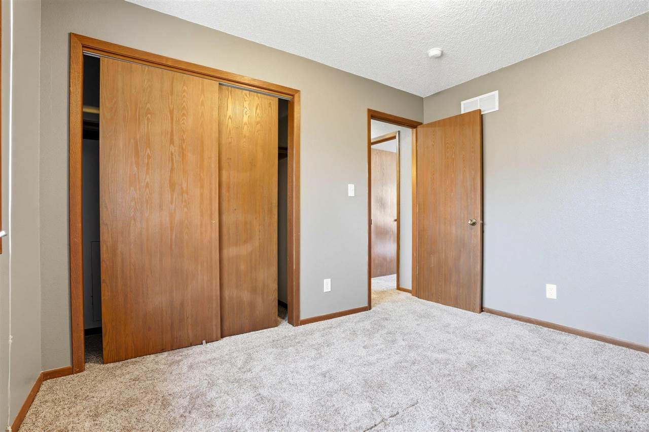 1335 Southview Cir
