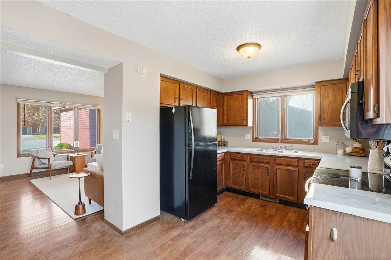 1335 Southview Cir
