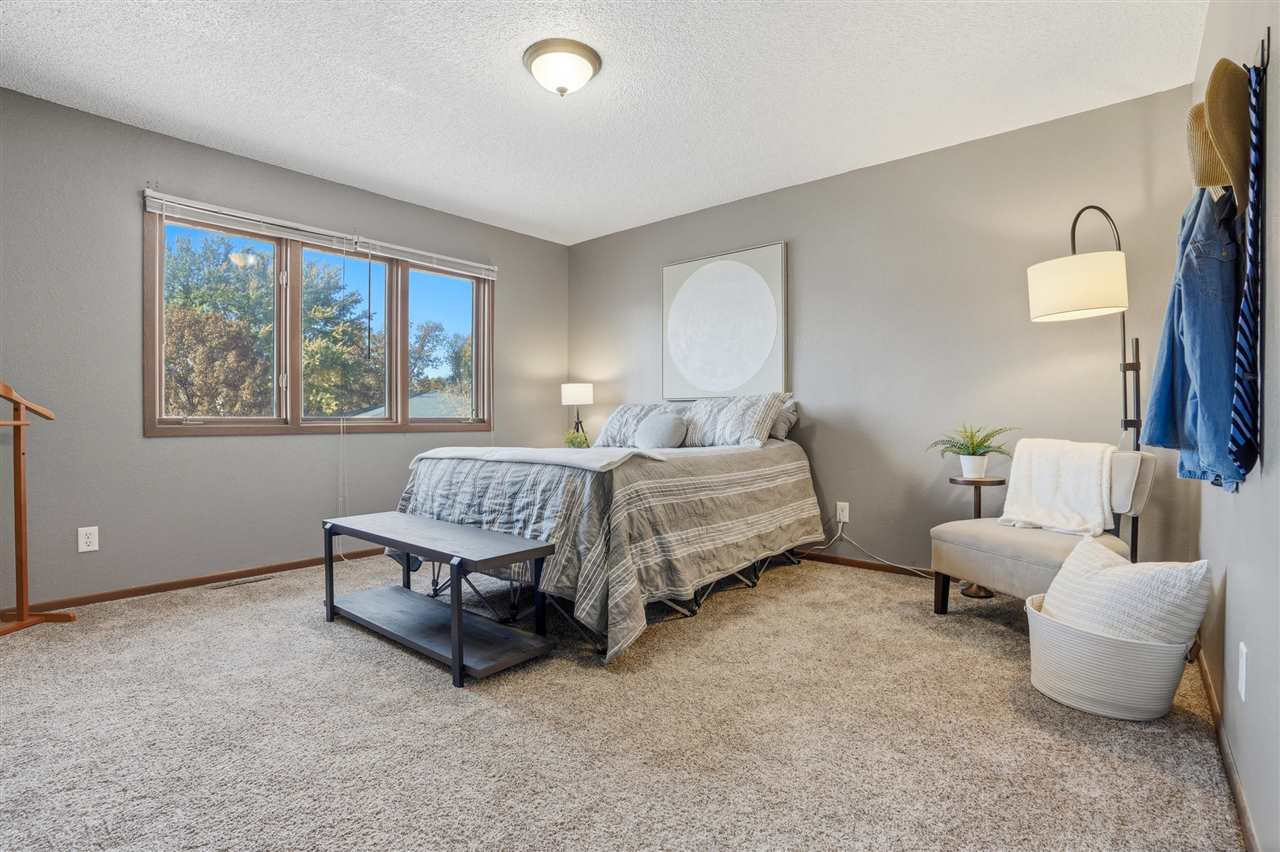 1335 Southview Cir