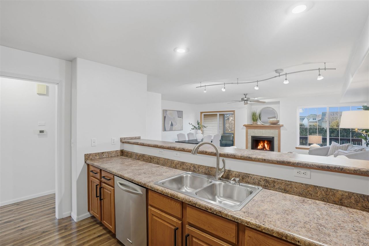 355 Huntington Dr