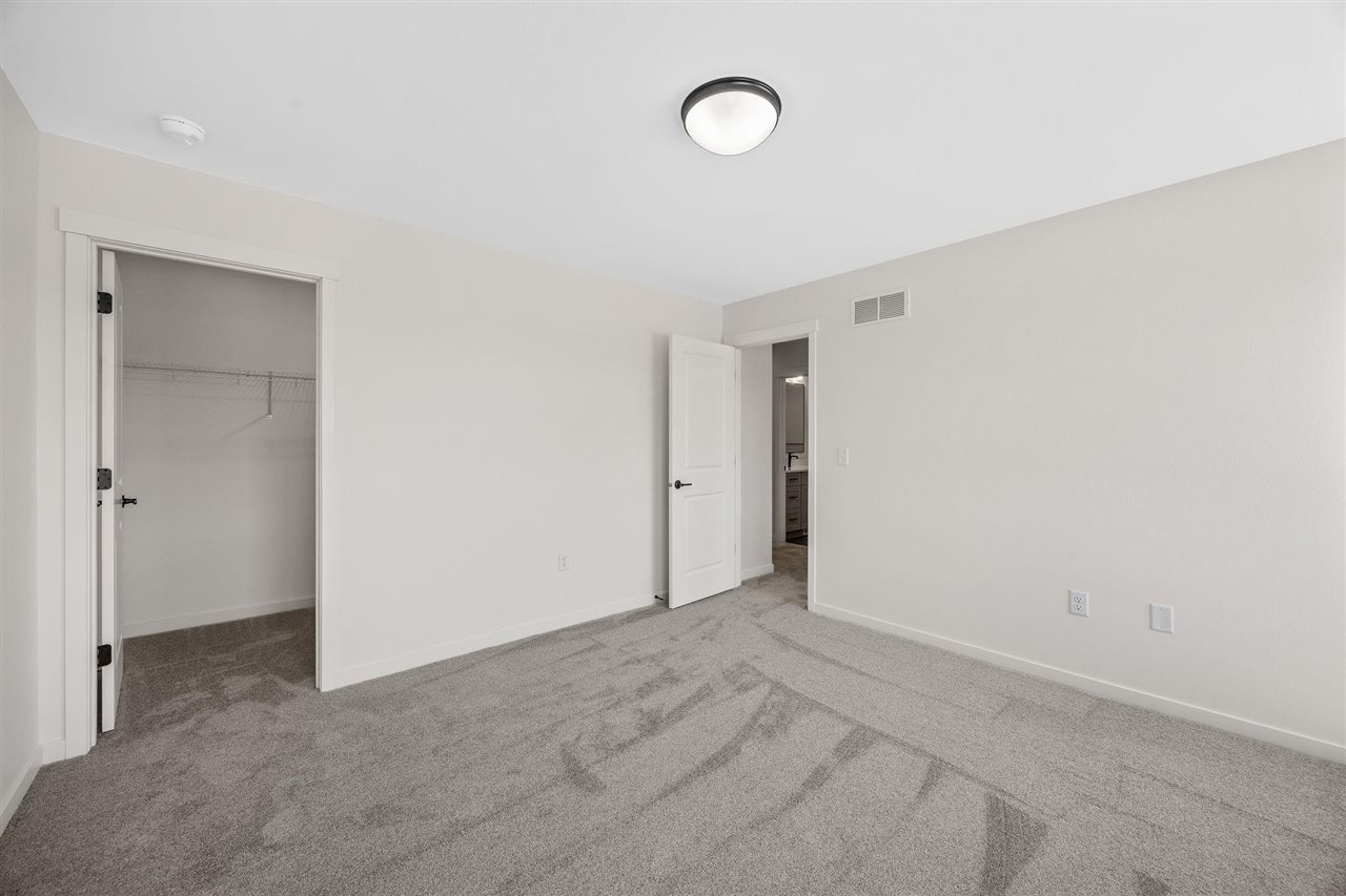 1322 Isabelle Lane