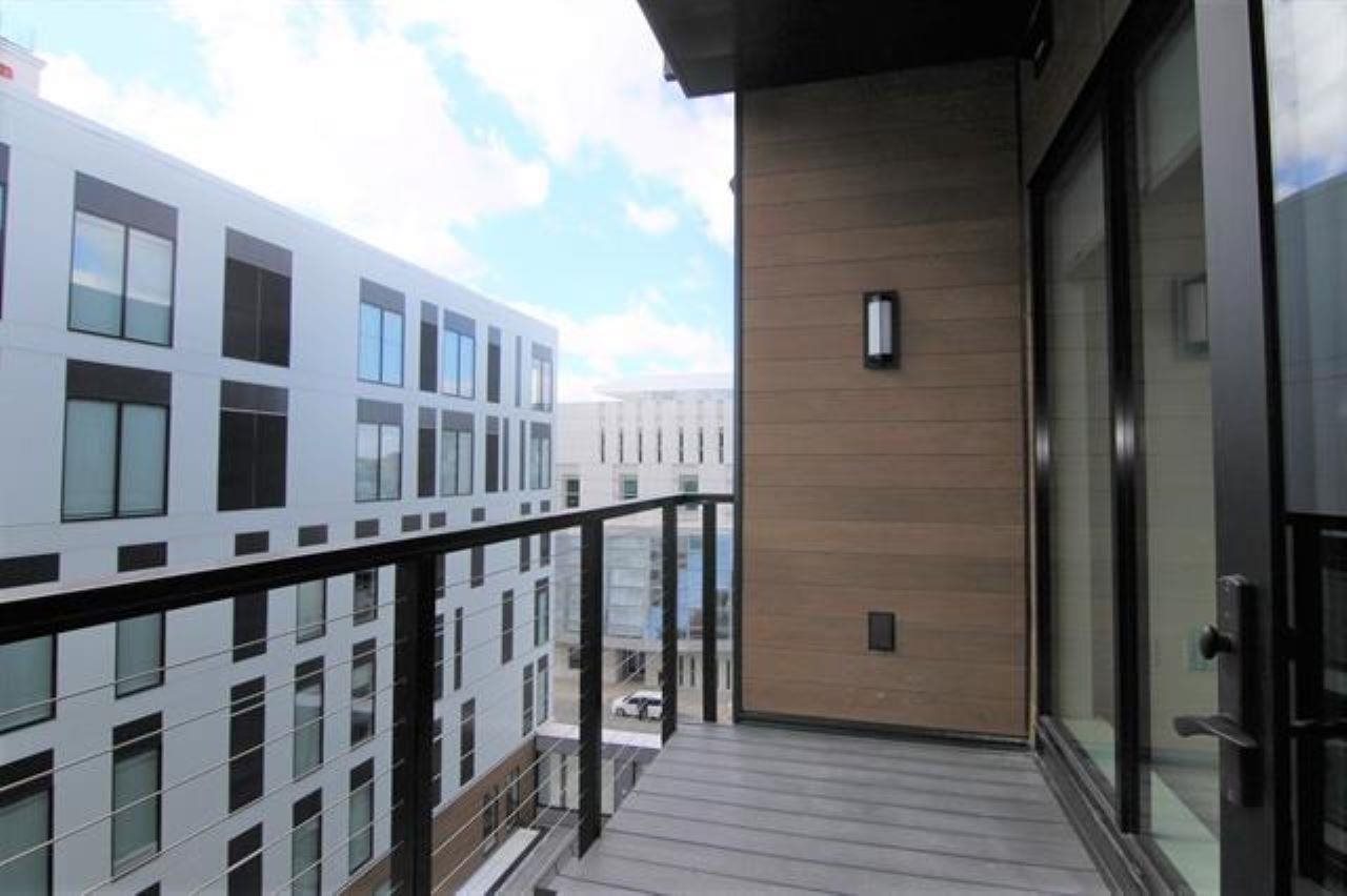 300 S Clinton St Unit: 507