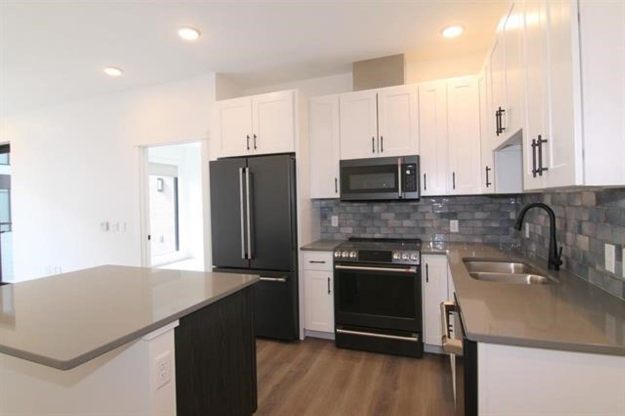 300 S Clinton St Unit: 507