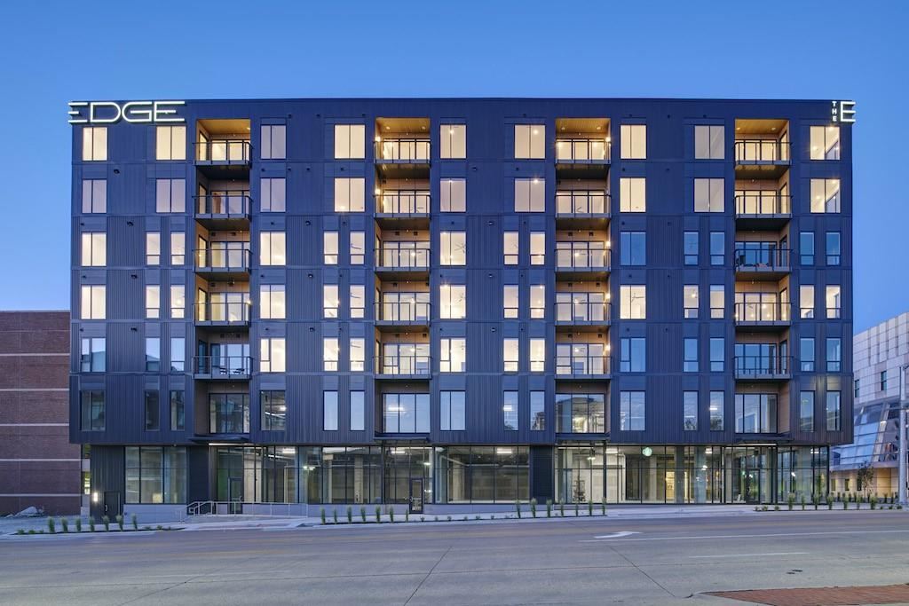 300 S Clinton St Unit: 507