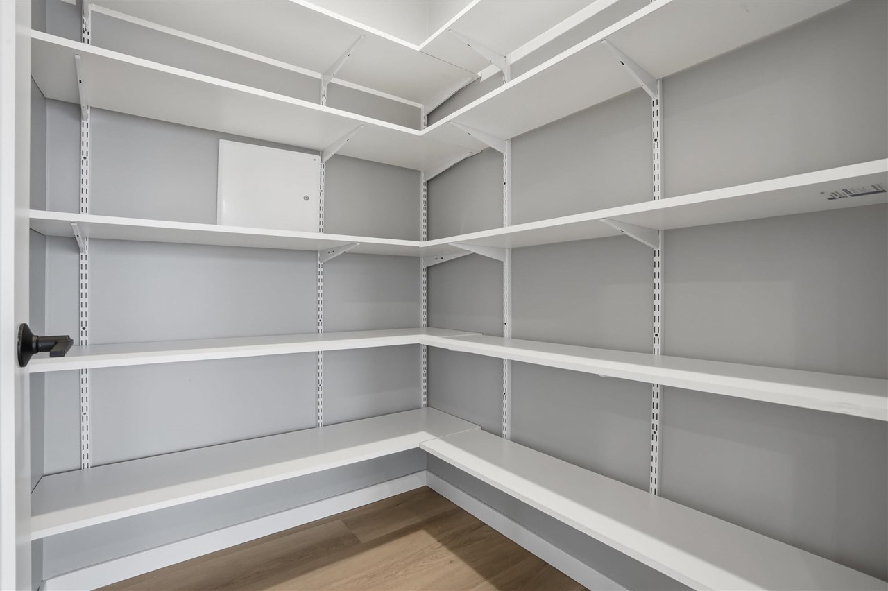 300 S Clinton St Unit: 706