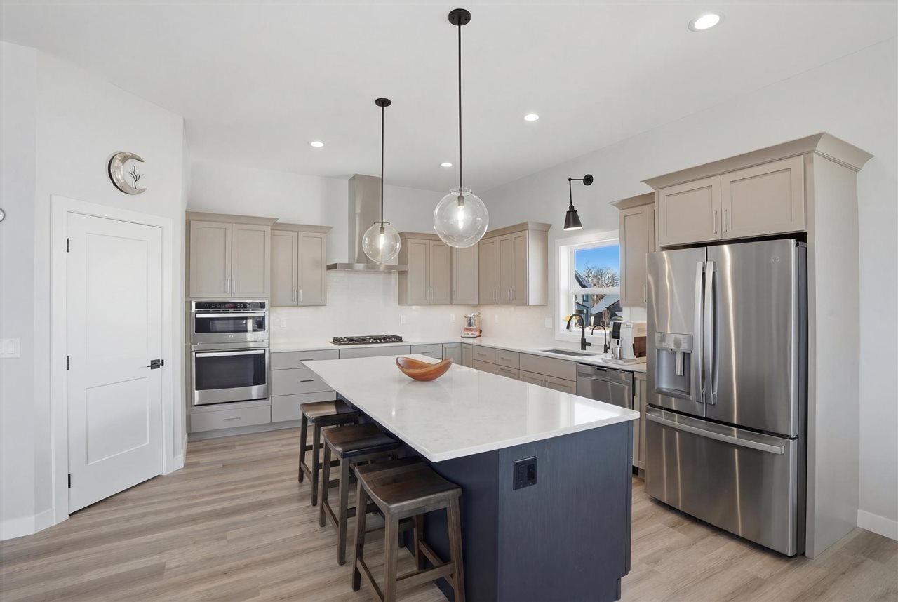 1288 Kona Cir