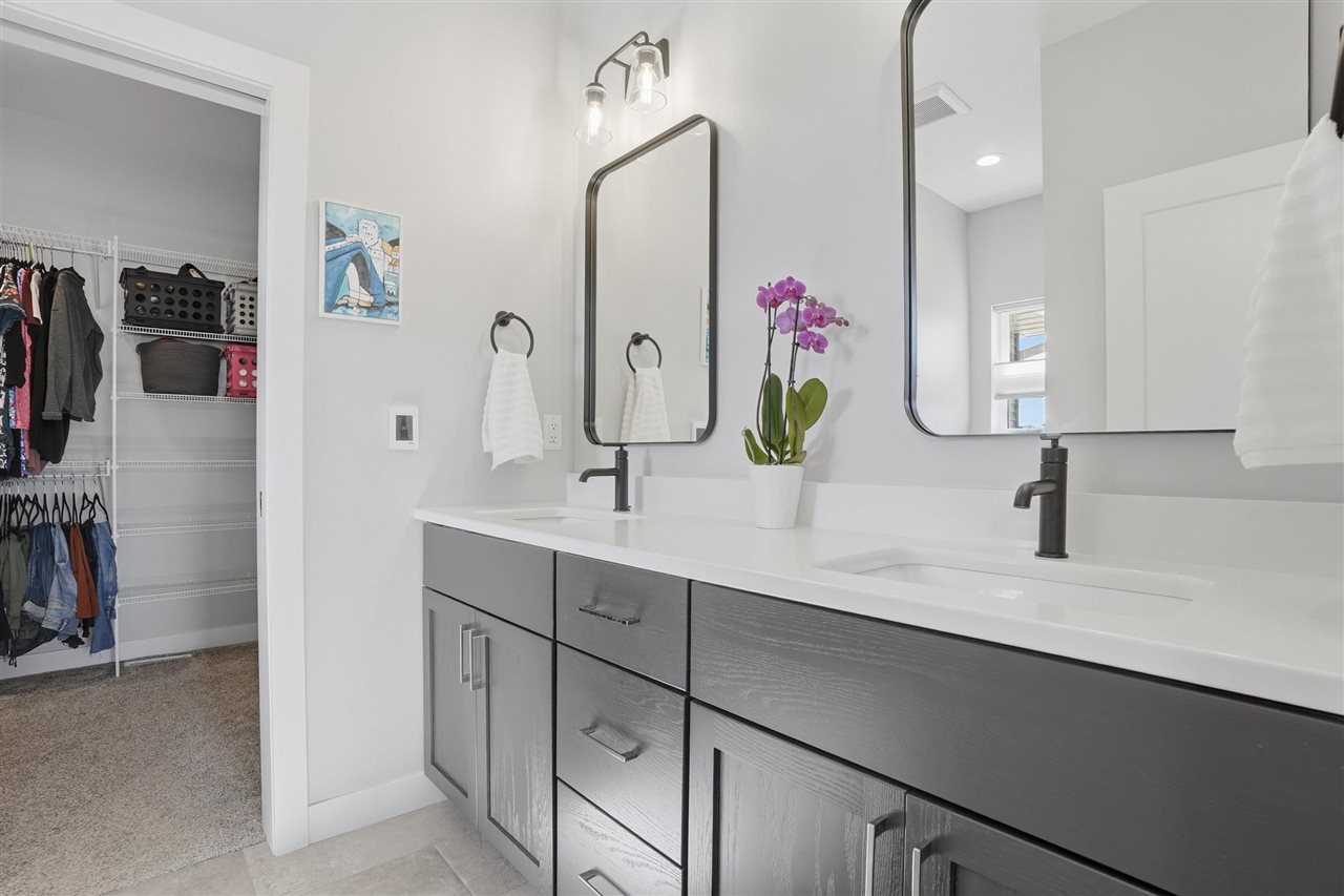 1288 Kona Cir