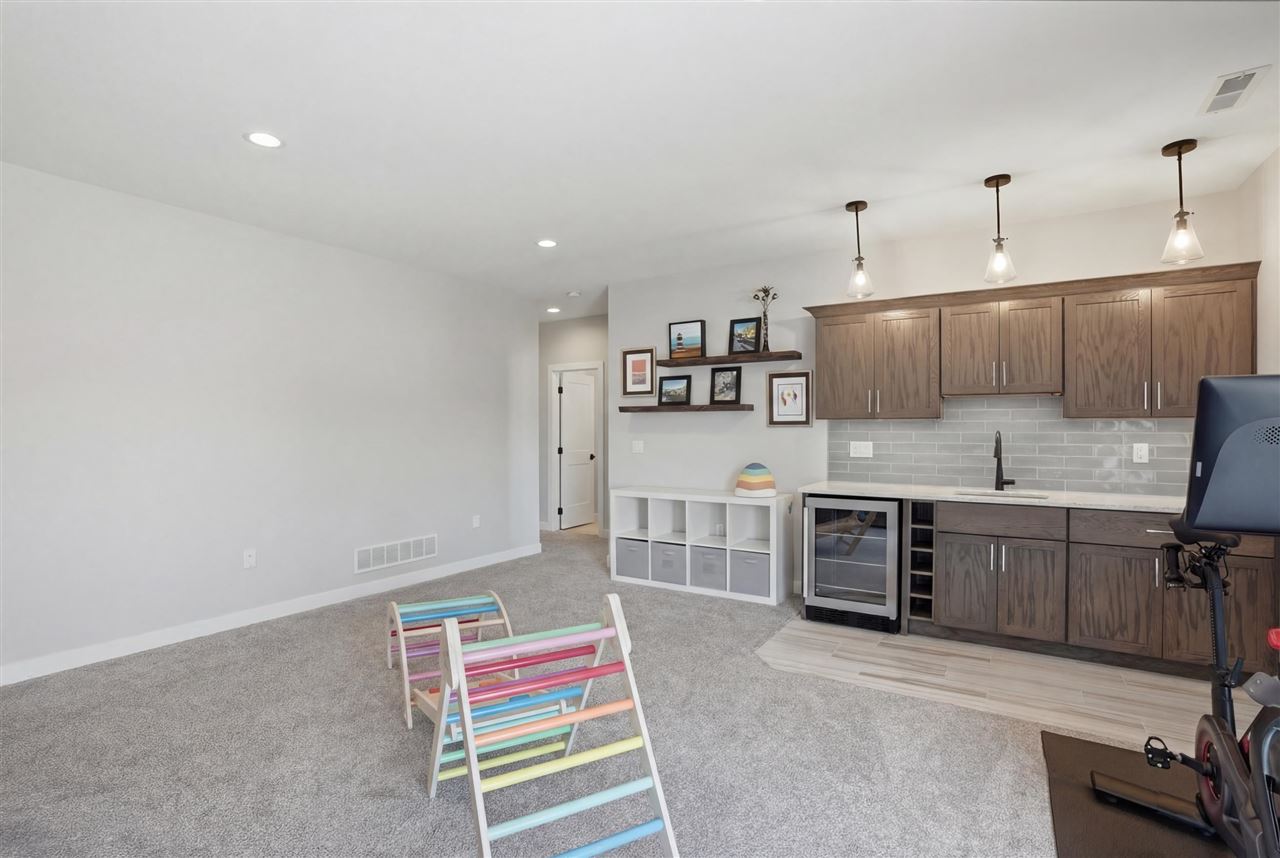 1288 Kona Cir