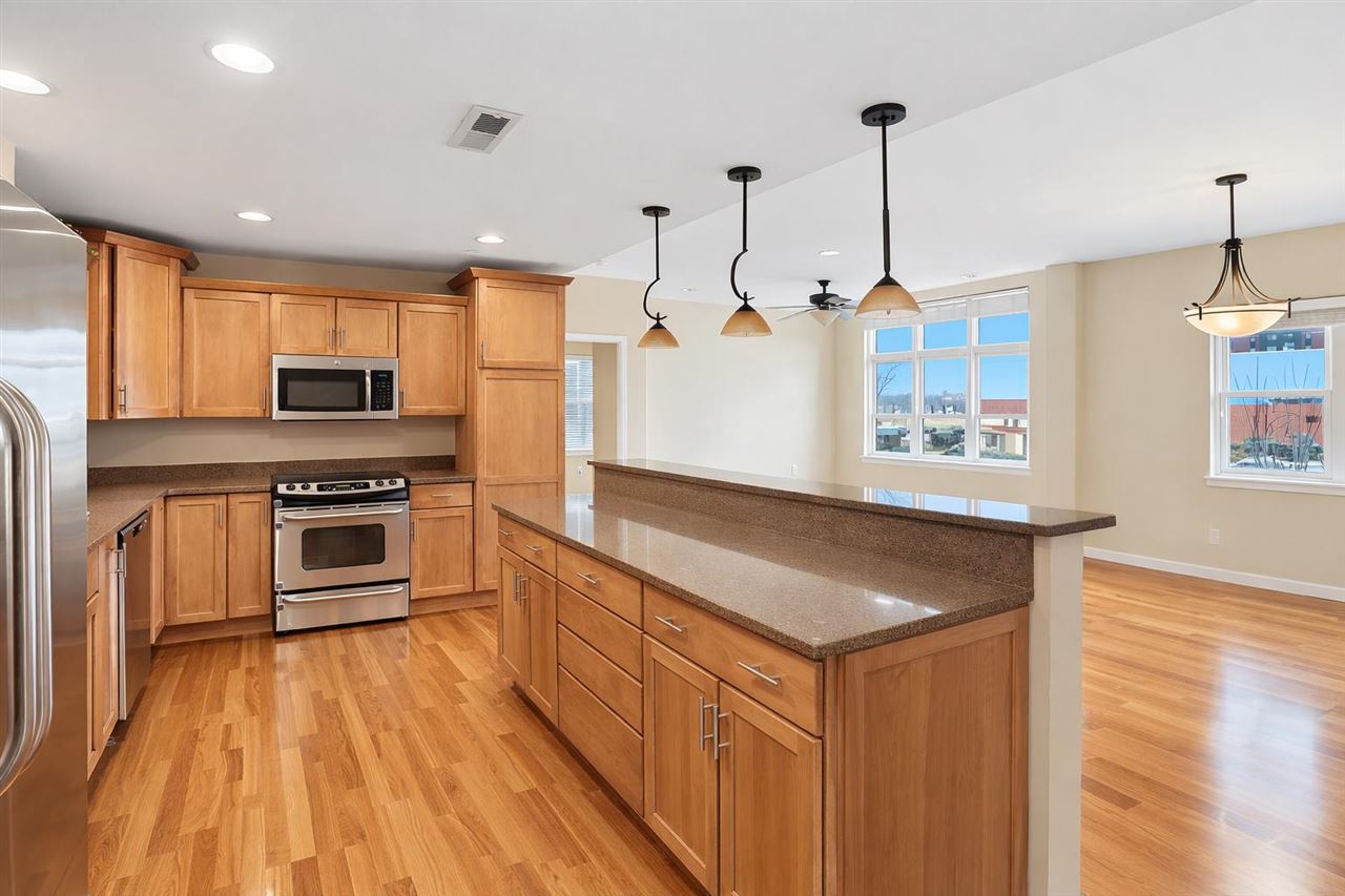 843 Quarry Rd Unit: 218