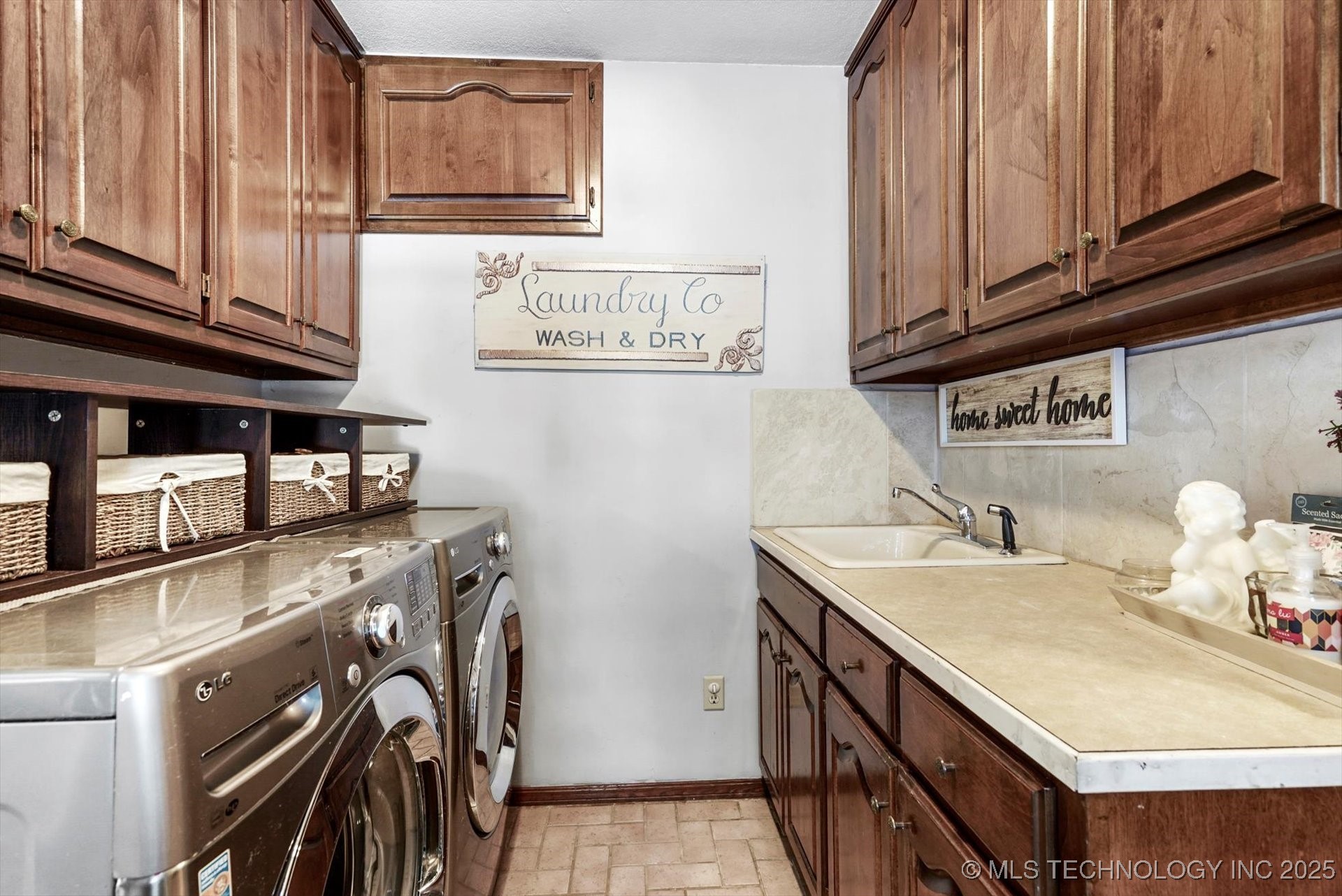 4335 E 87th Street