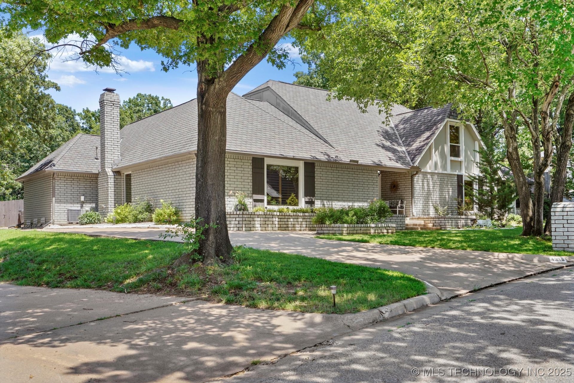 4335 E 87th Street