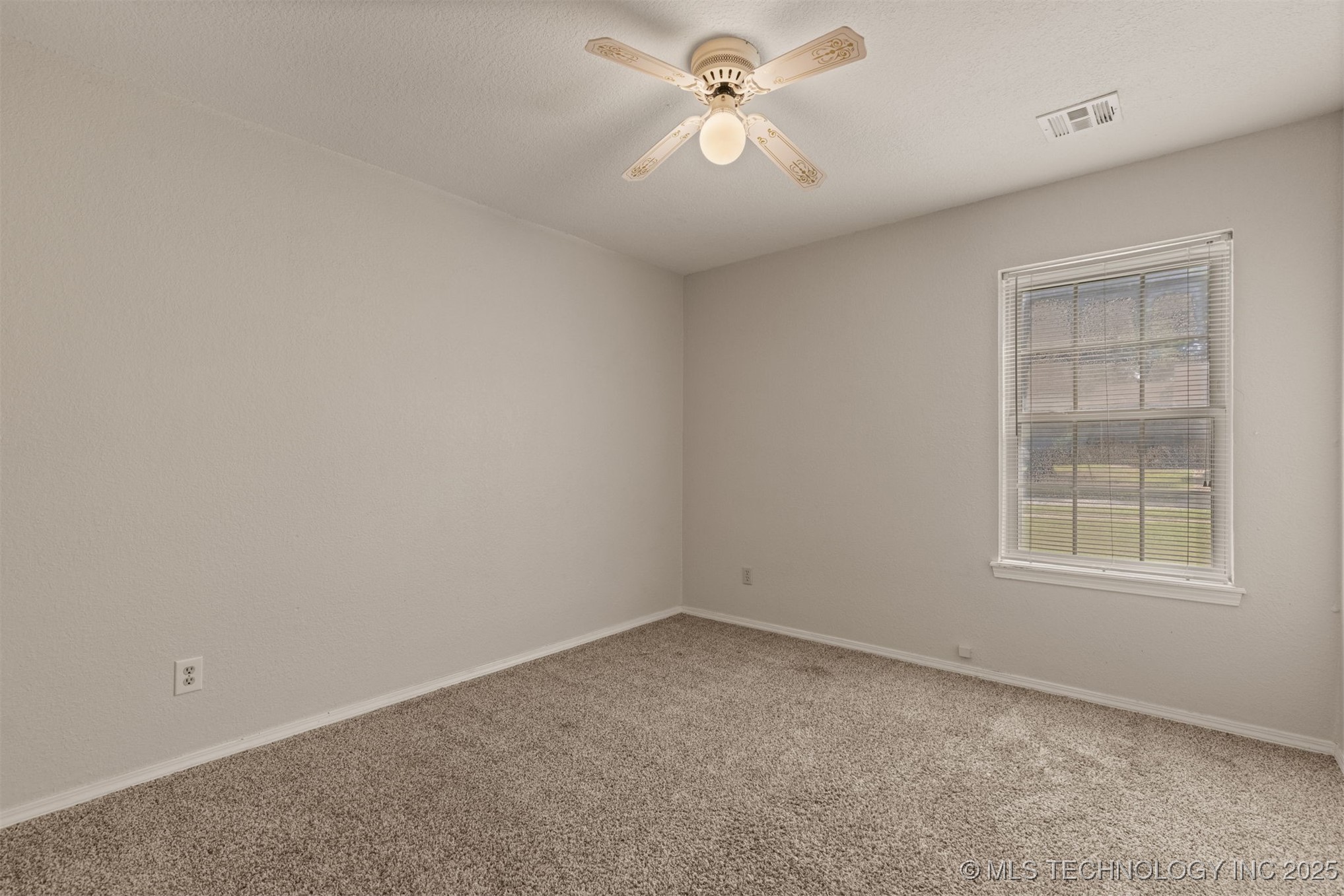 300 S Hemlock Avenue