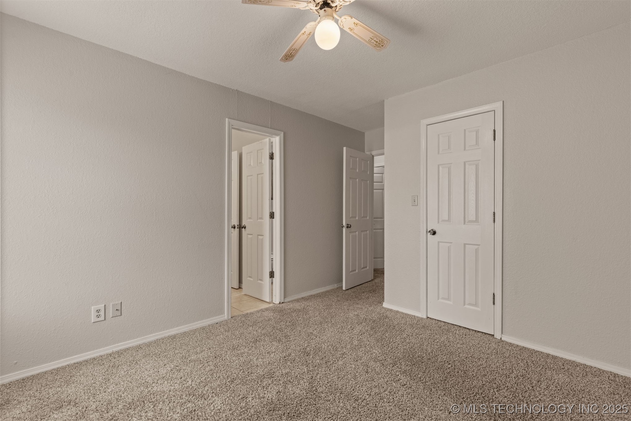 300 S Hemlock Avenue