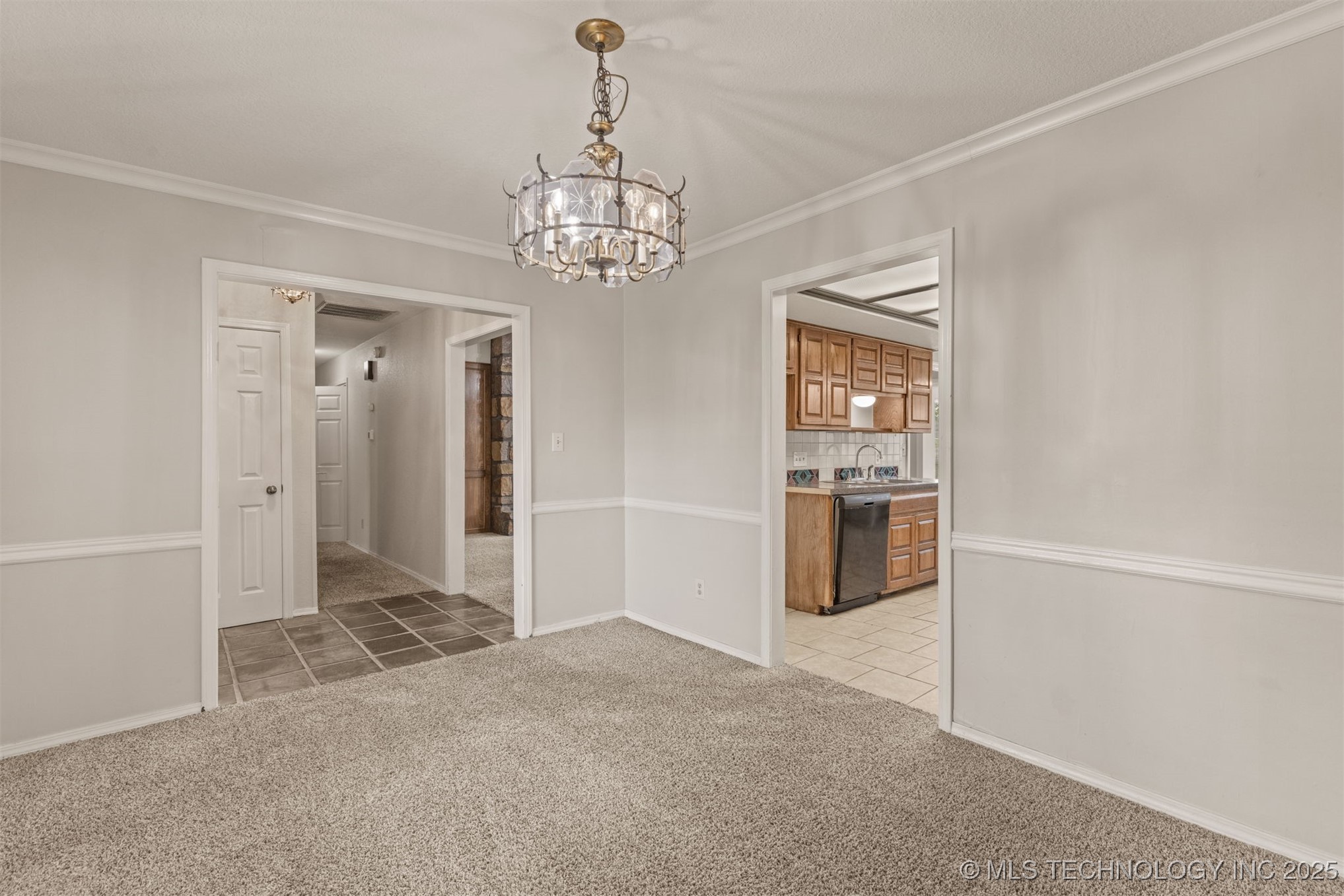 300 S Hemlock Avenue