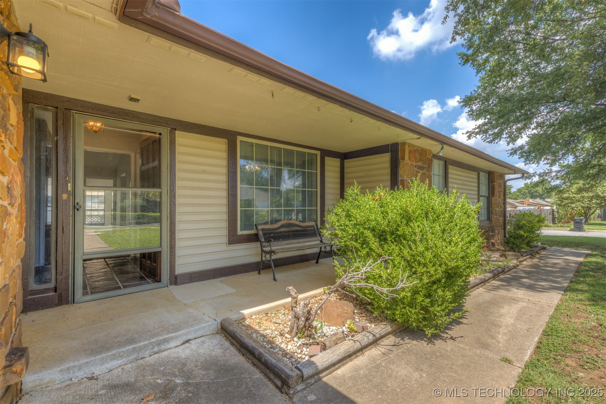 300 S Hemlock Avenue