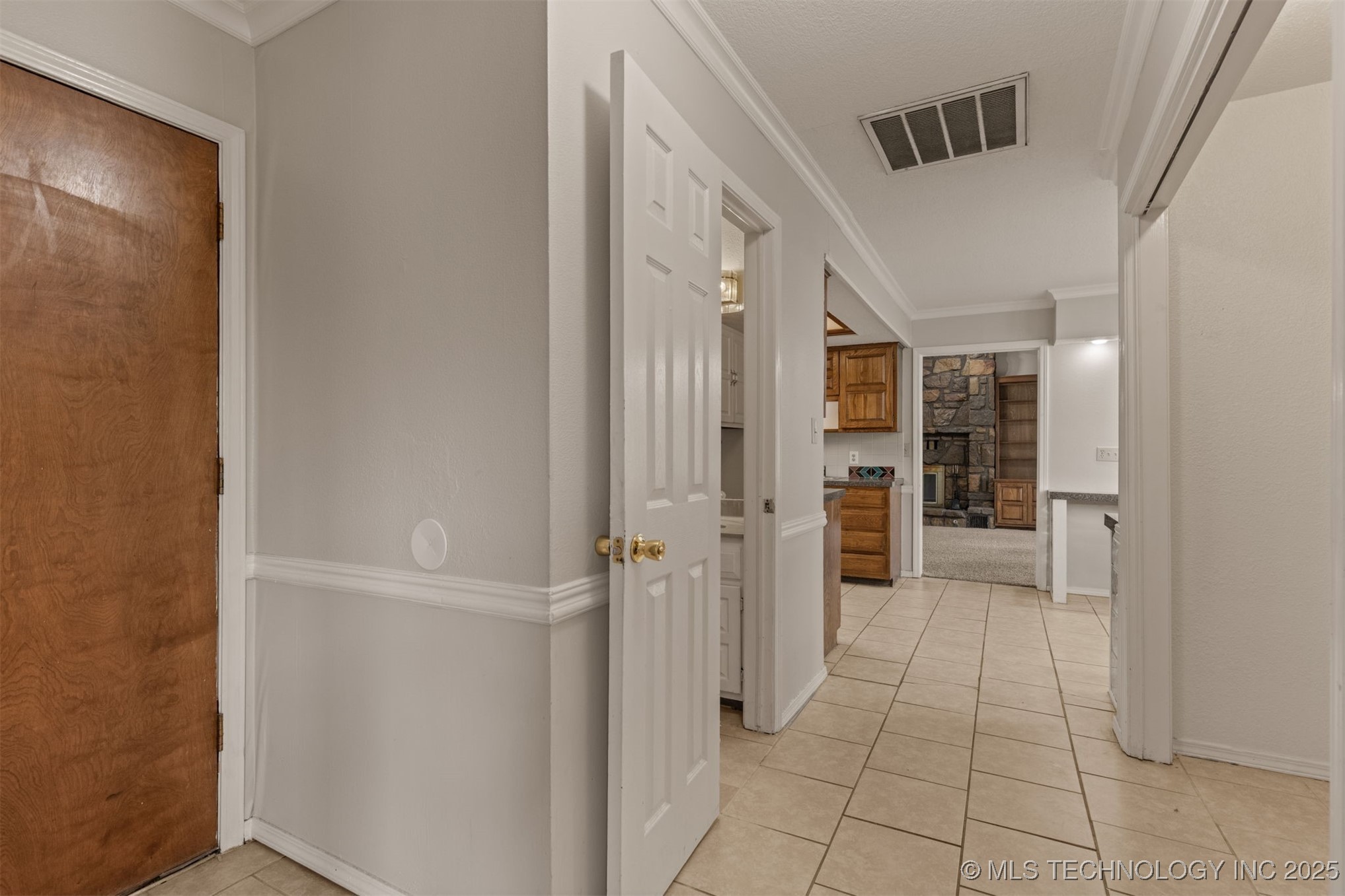 300 S Hemlock Avenue