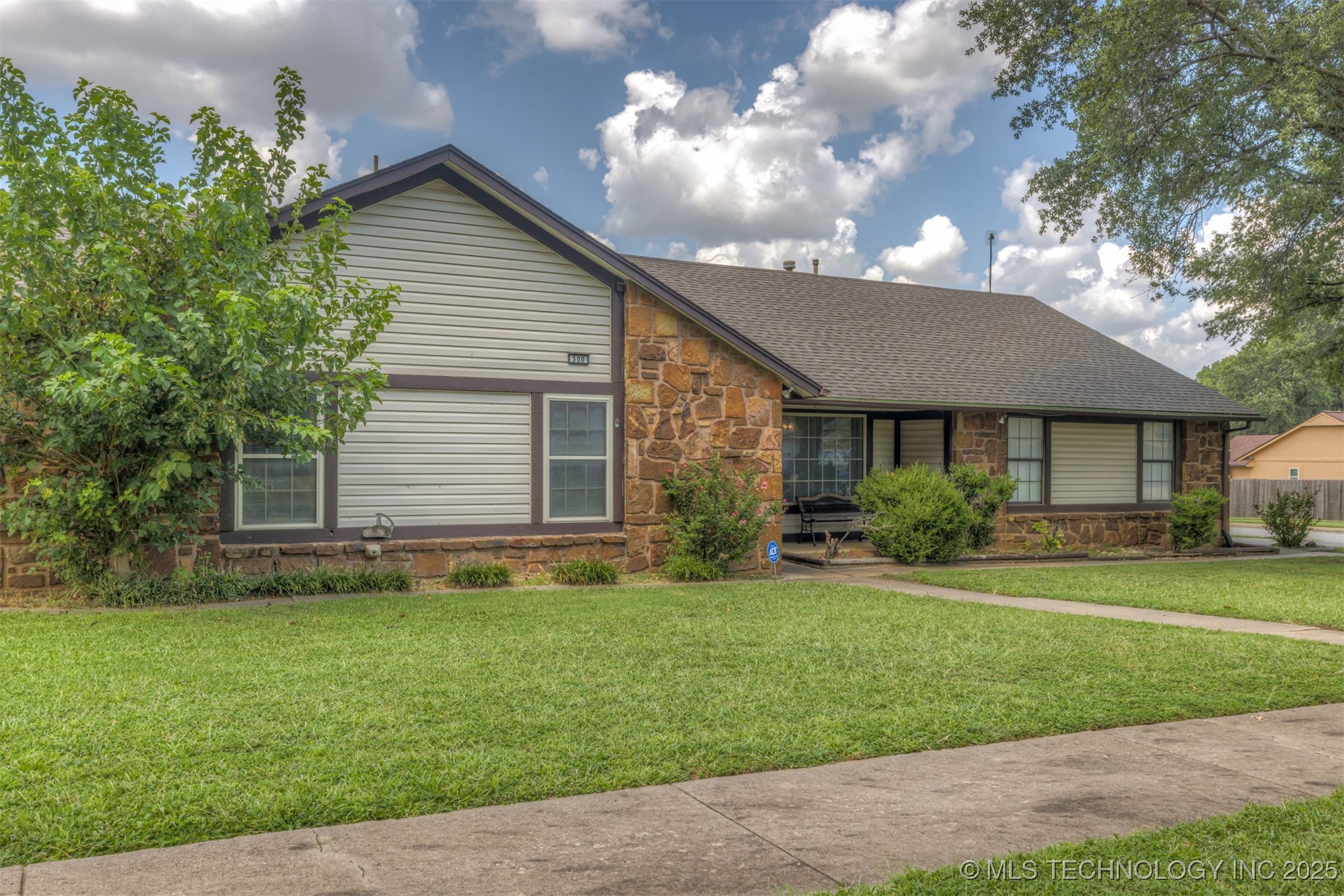 300 S Hemlock Avenue