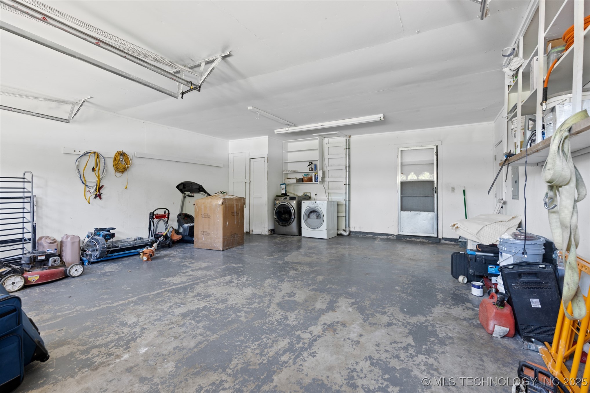 1716 S 125th East Avenue