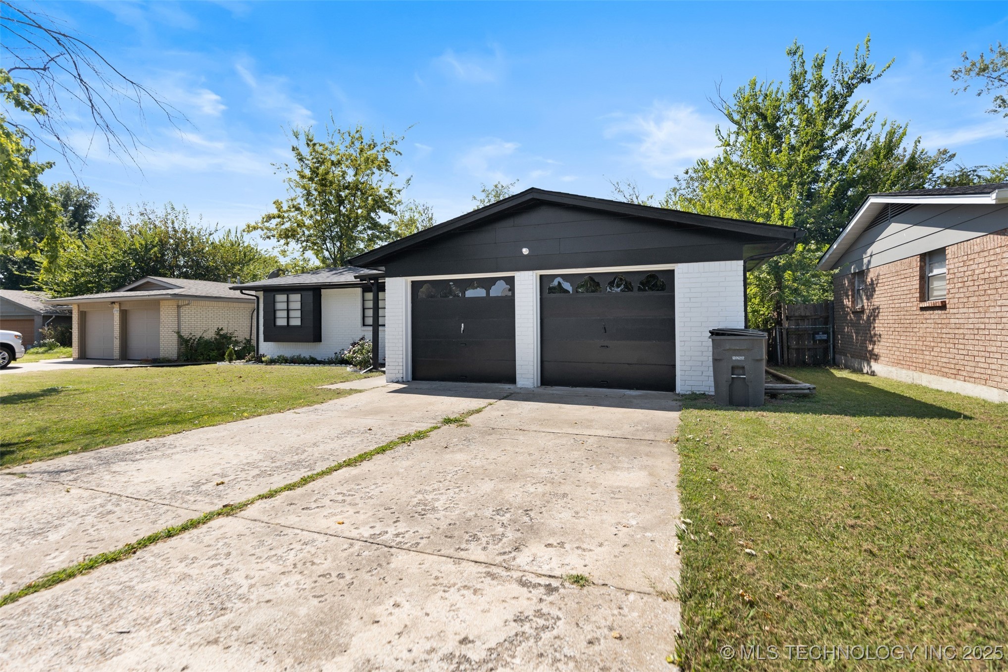 1716 S 125th East Avenue