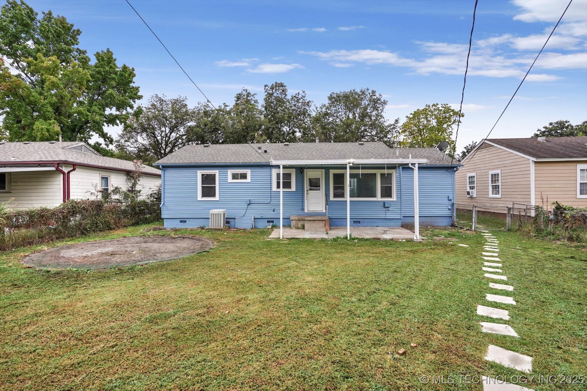 9129 E 3rd Place