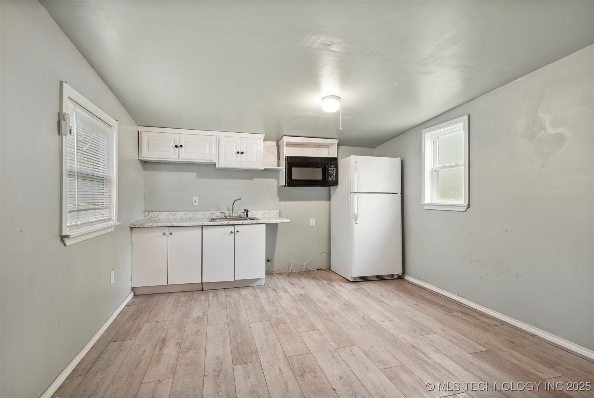 9129 E 3rd Place
