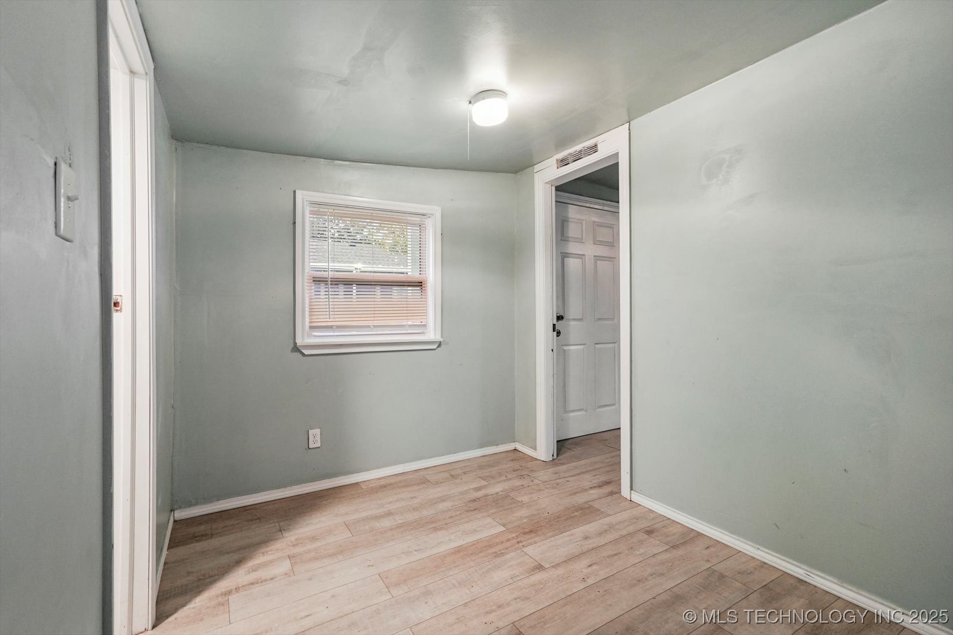 9129 E 3rd Place