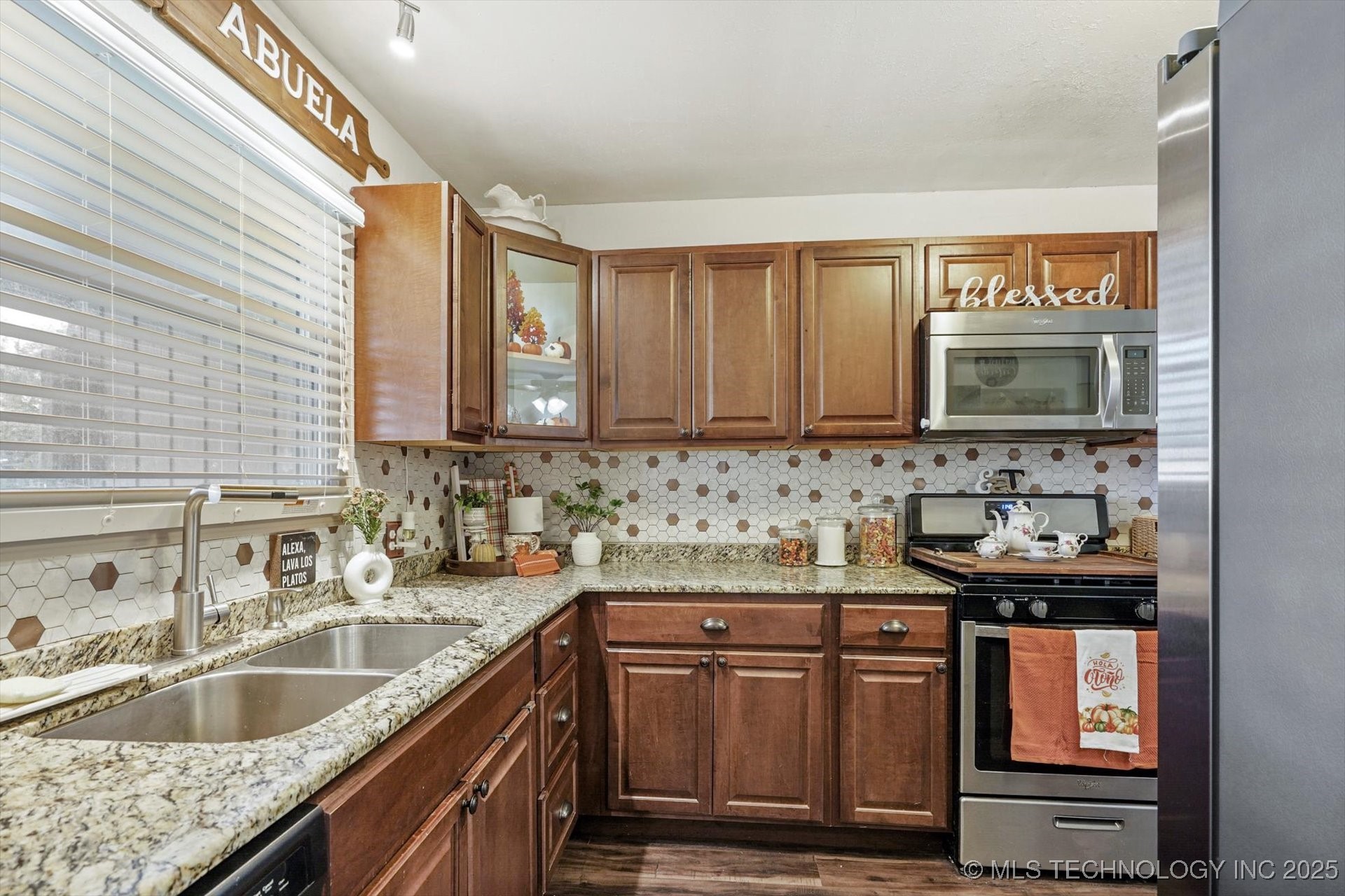 509 W Knoxville Street