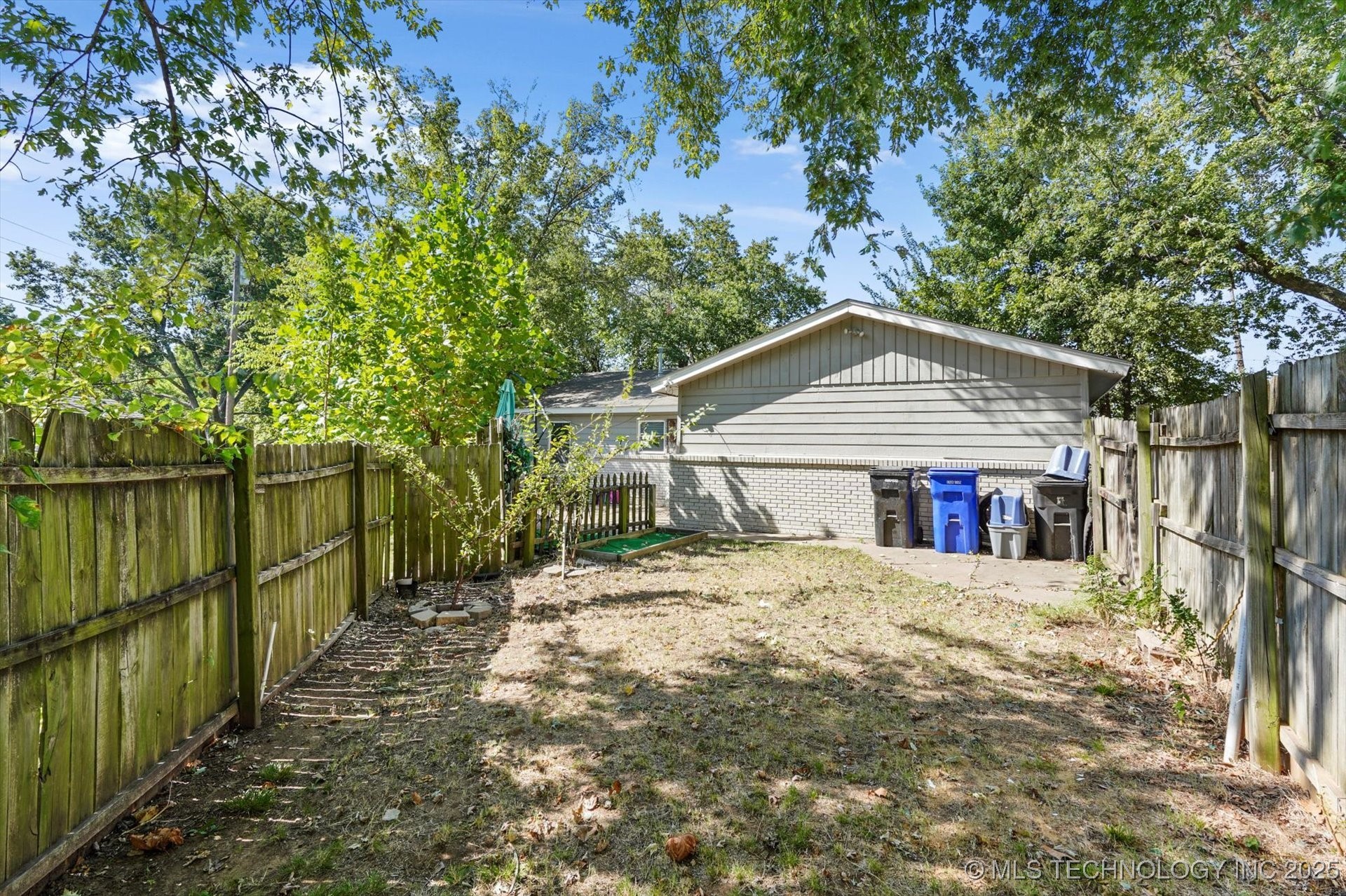 509 W Knoxville Street