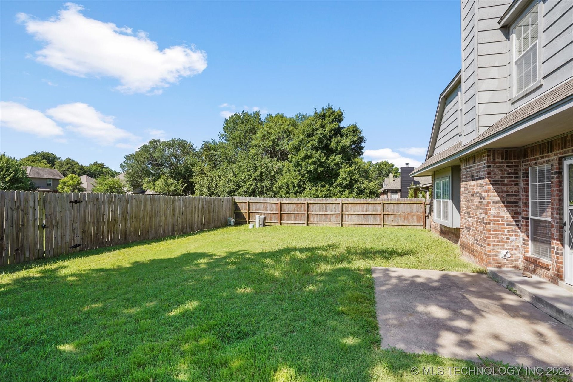 3309 W Freeport Street