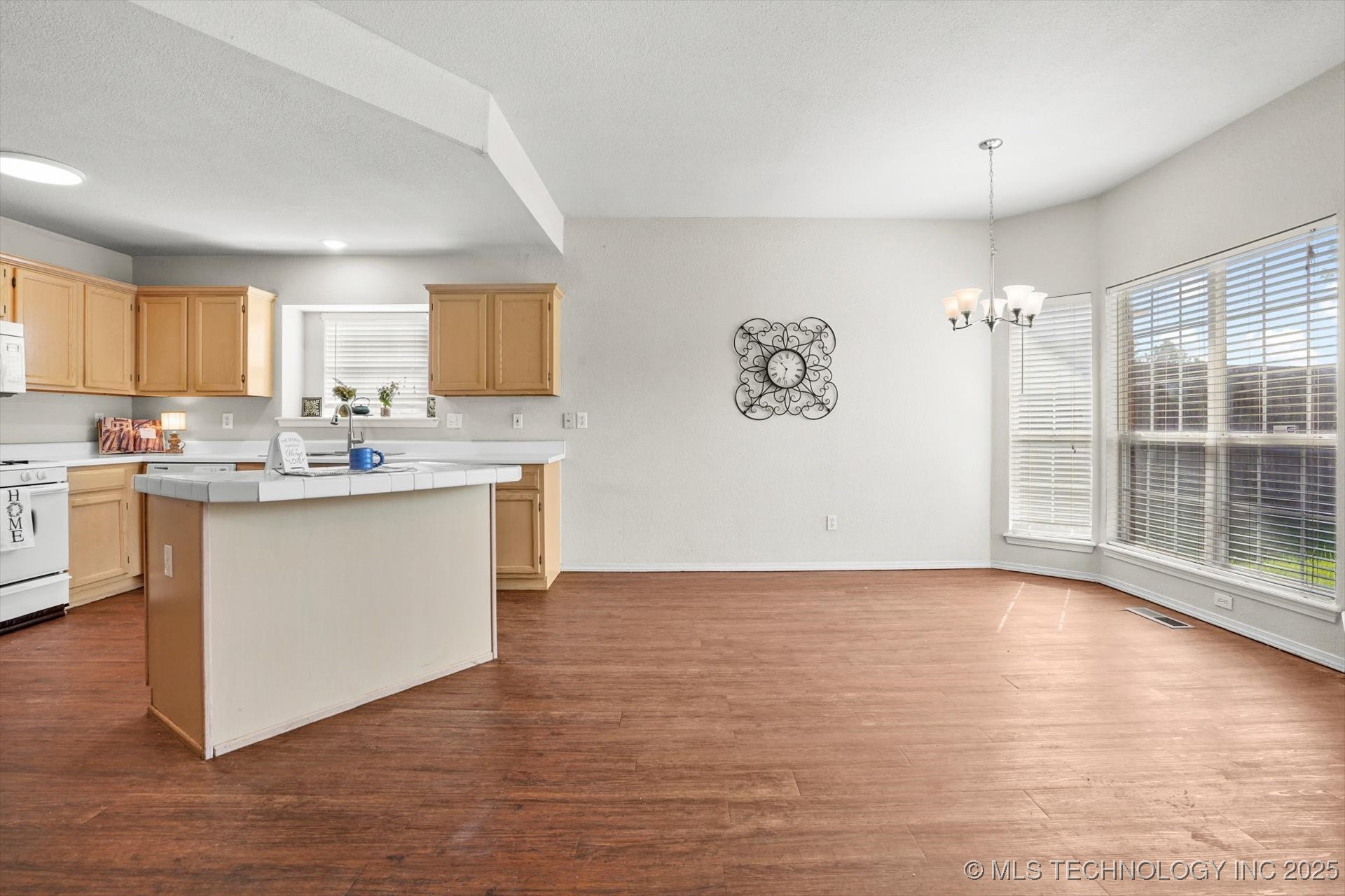 3309 W Freeport Street