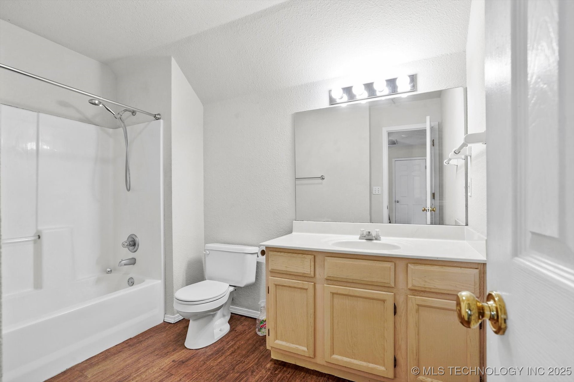 3309 W Freeport Street