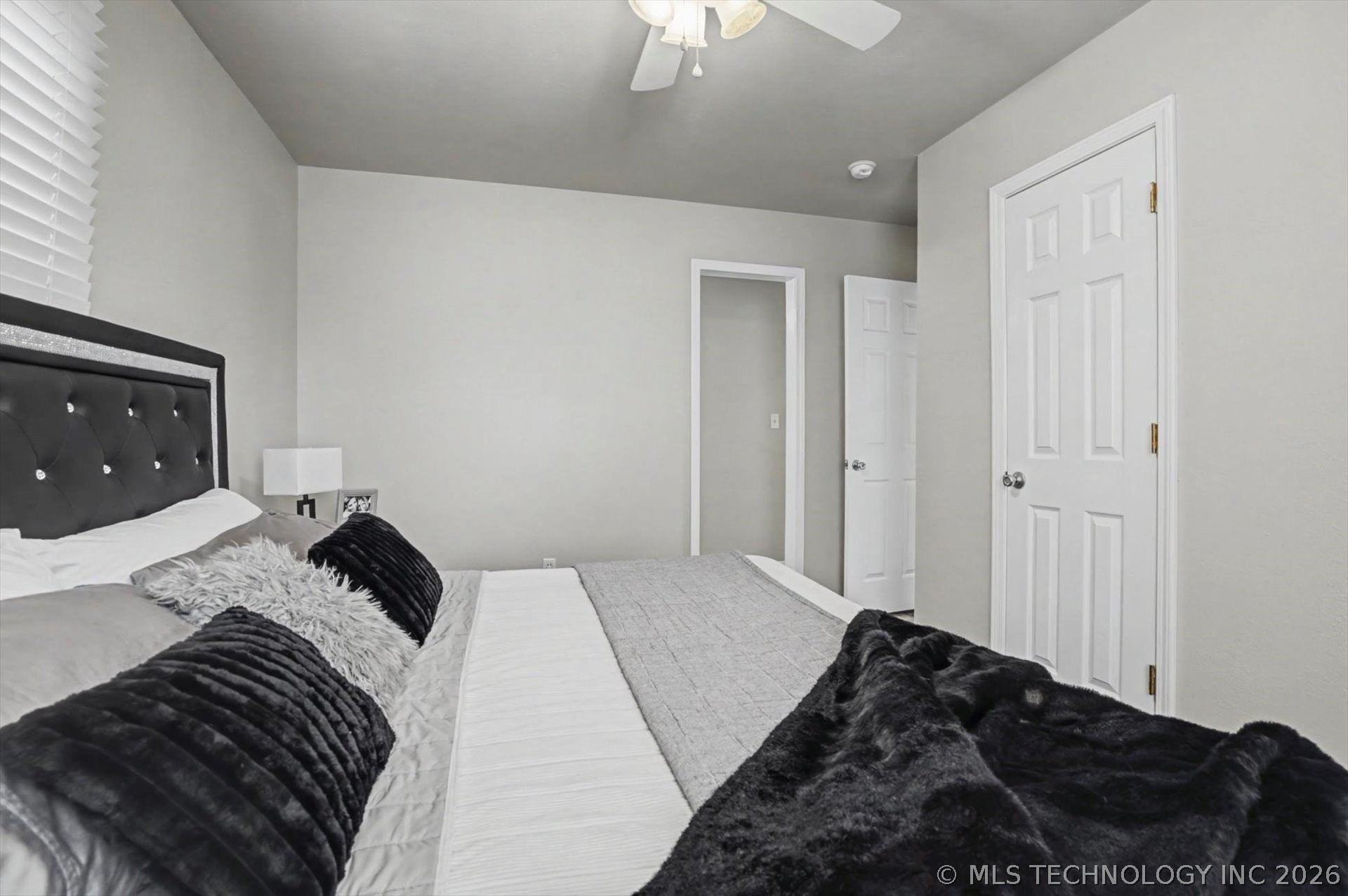 509 W Knoxville Street