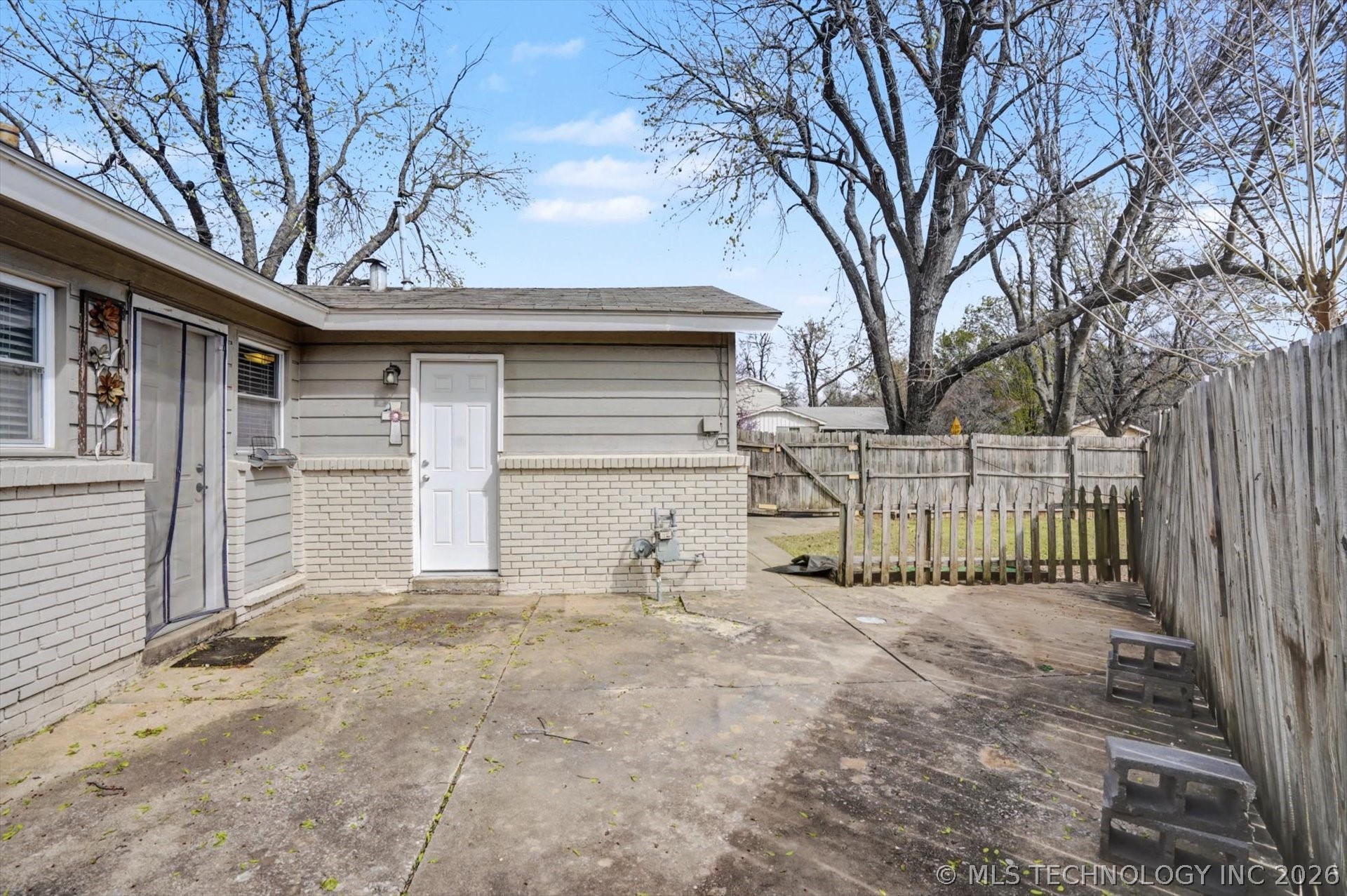 509 W Knoxville Street