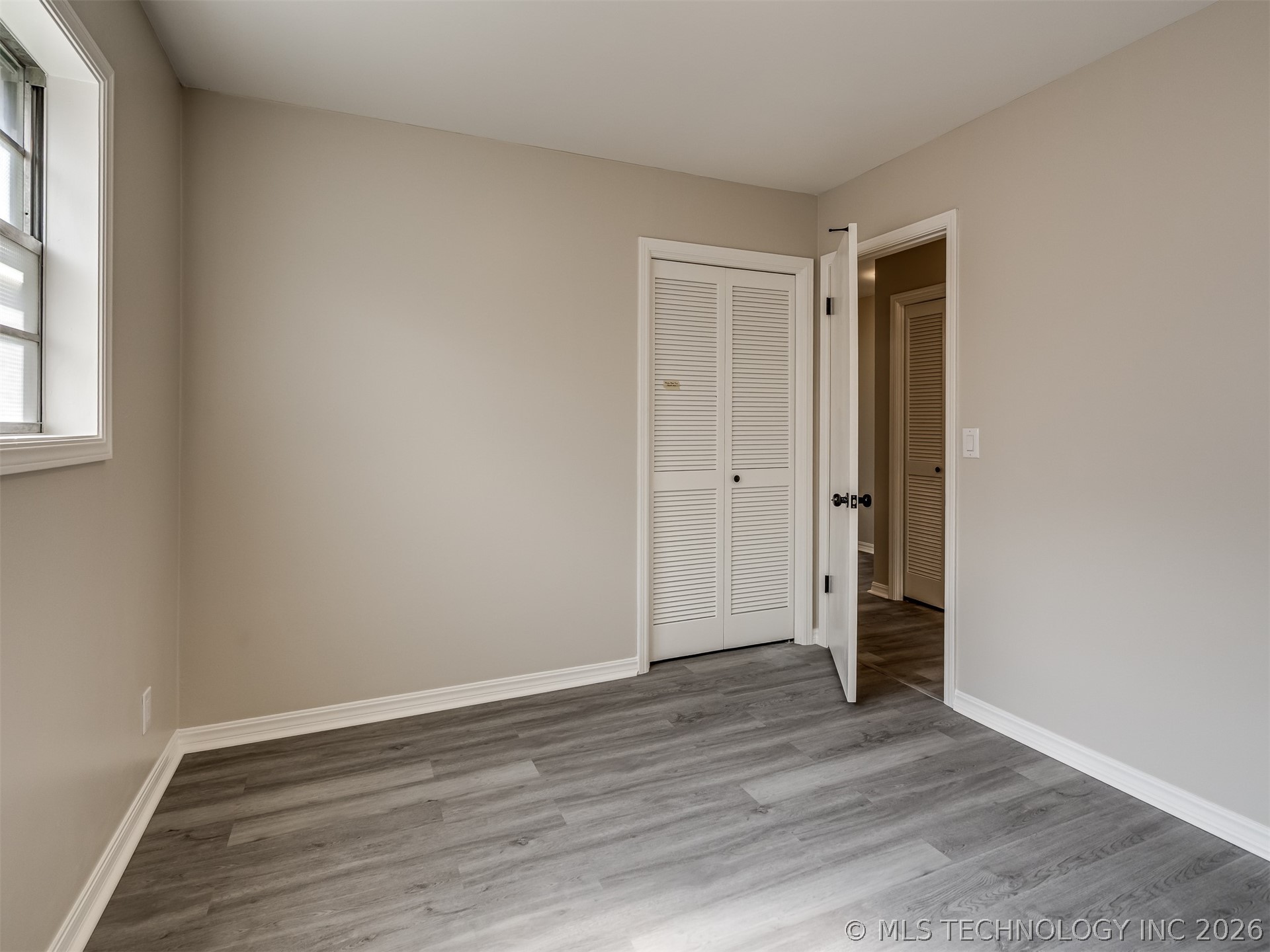 10931 E 28th Place