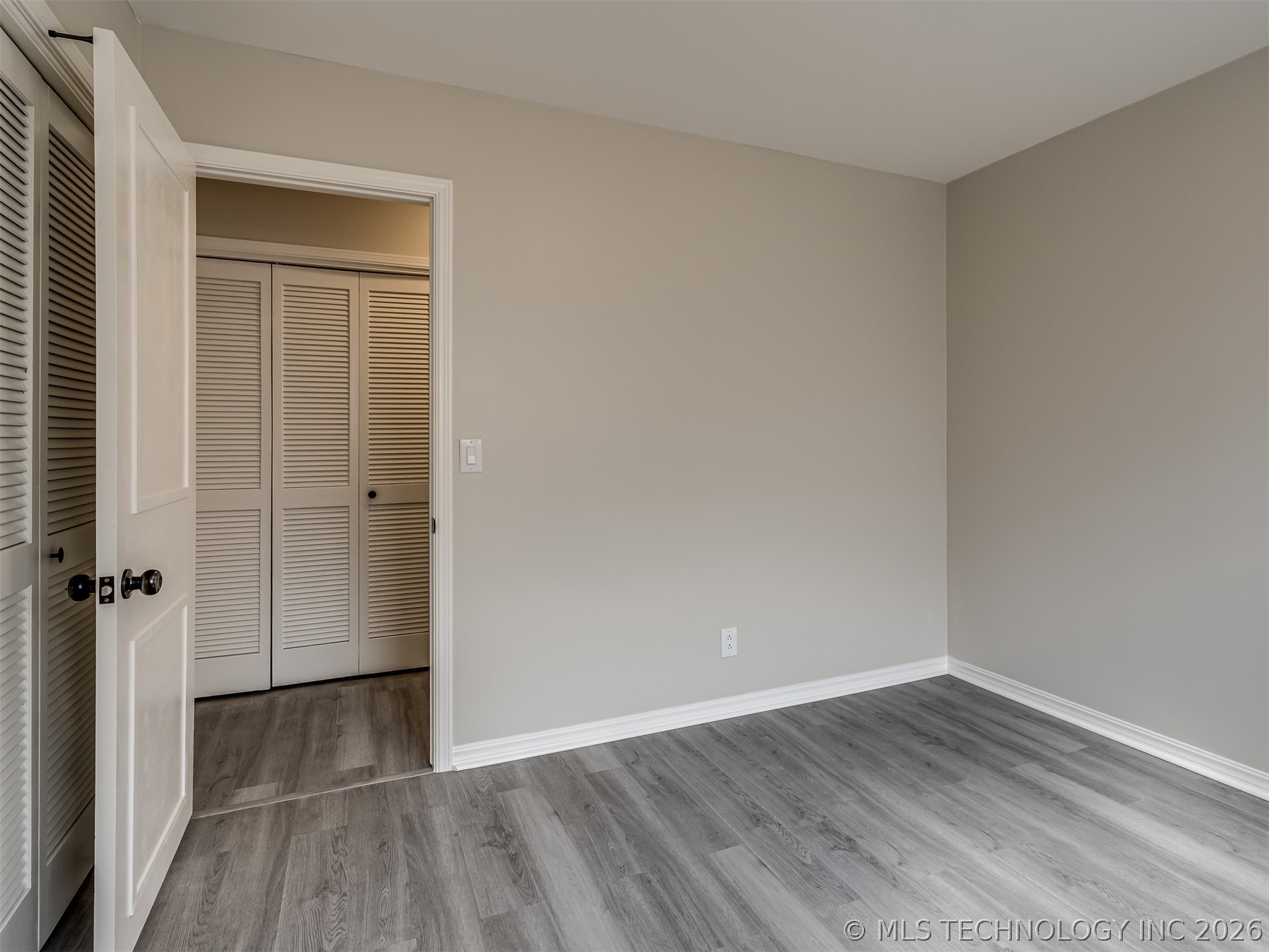 10931 E 28th Place