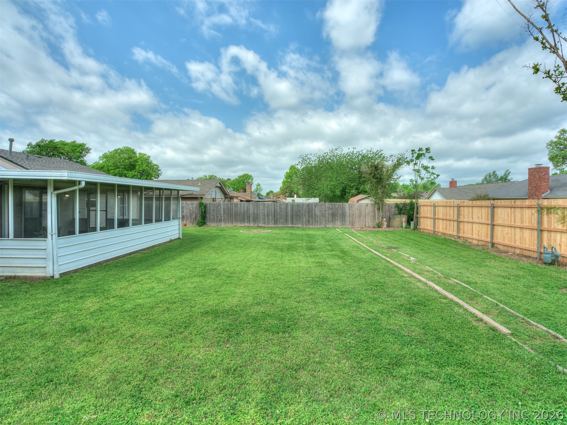 10931 E 28th Place