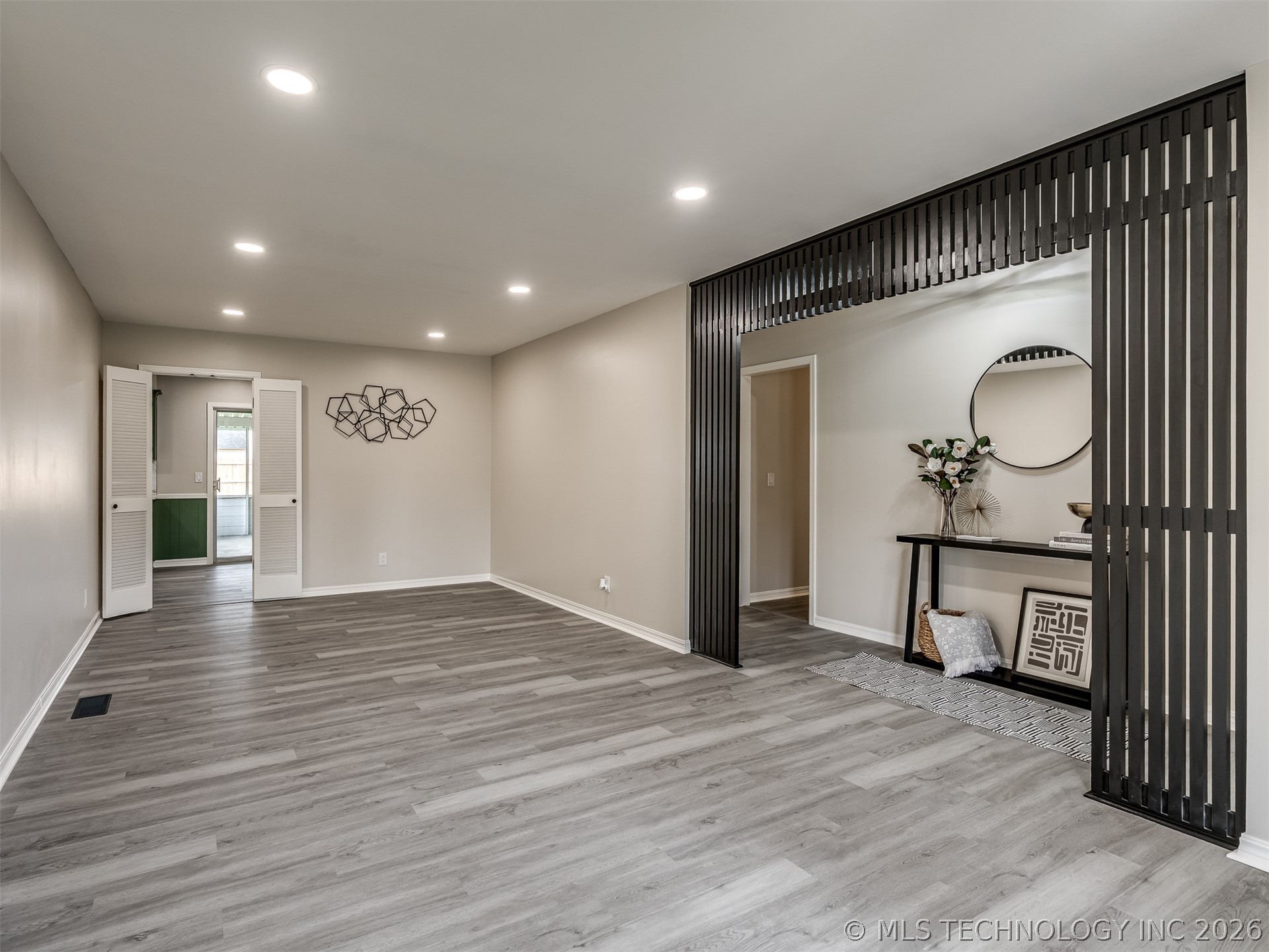 10931 E 28th Place