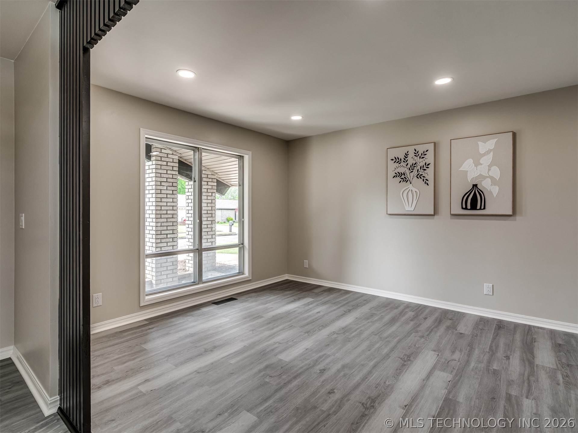 10931 E 28th Place