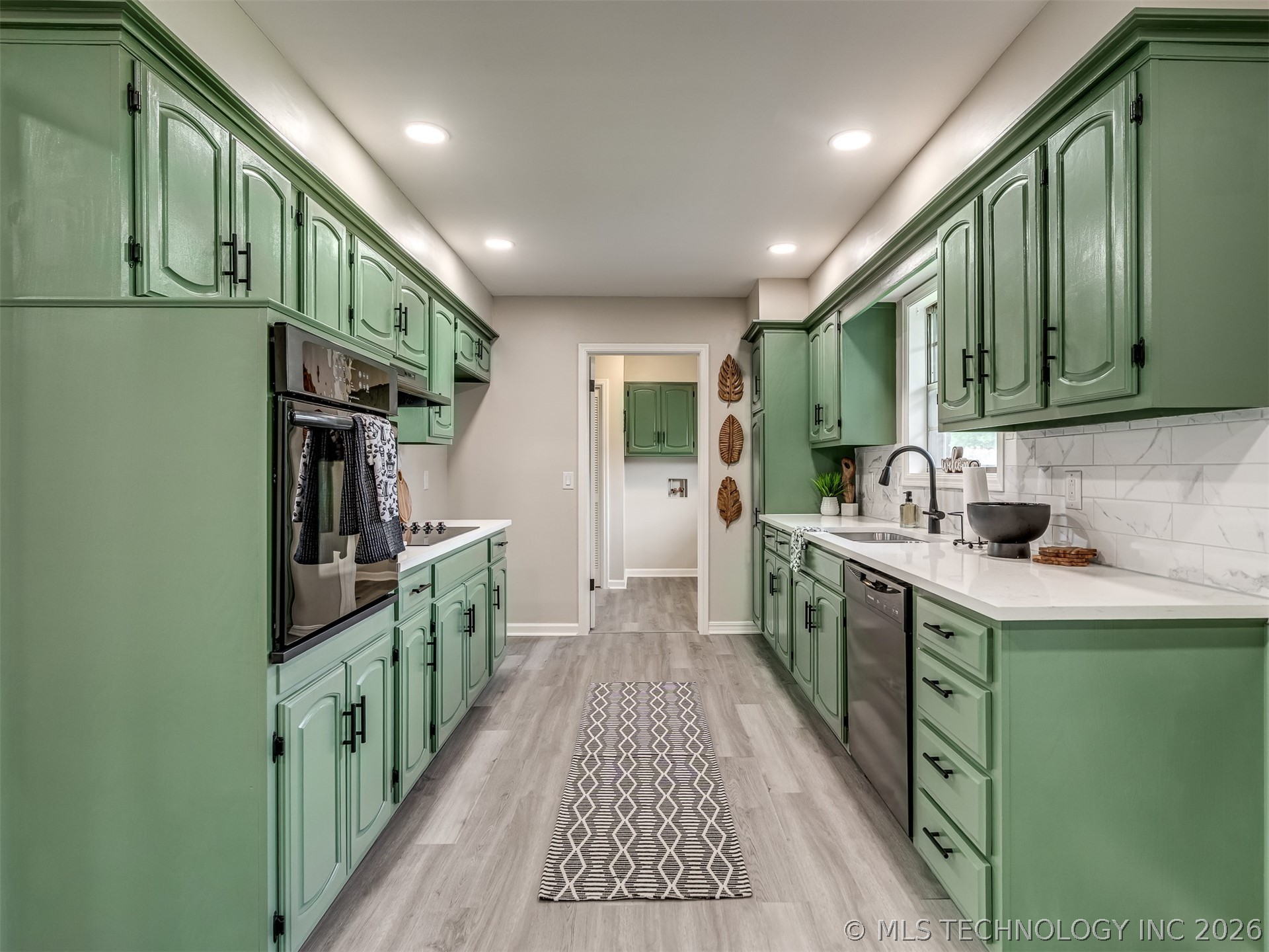 10931 E 28th Place