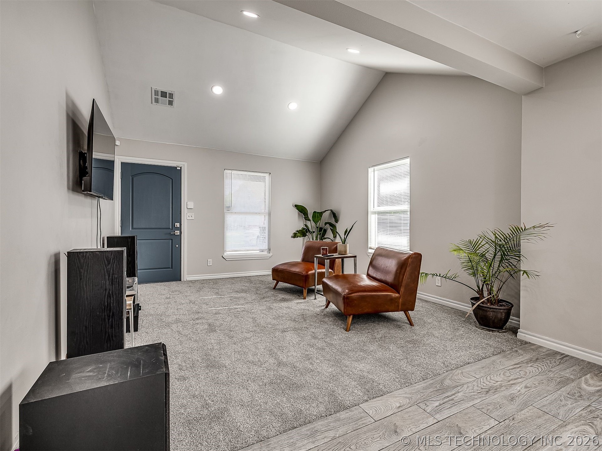 776 E Seminole Place