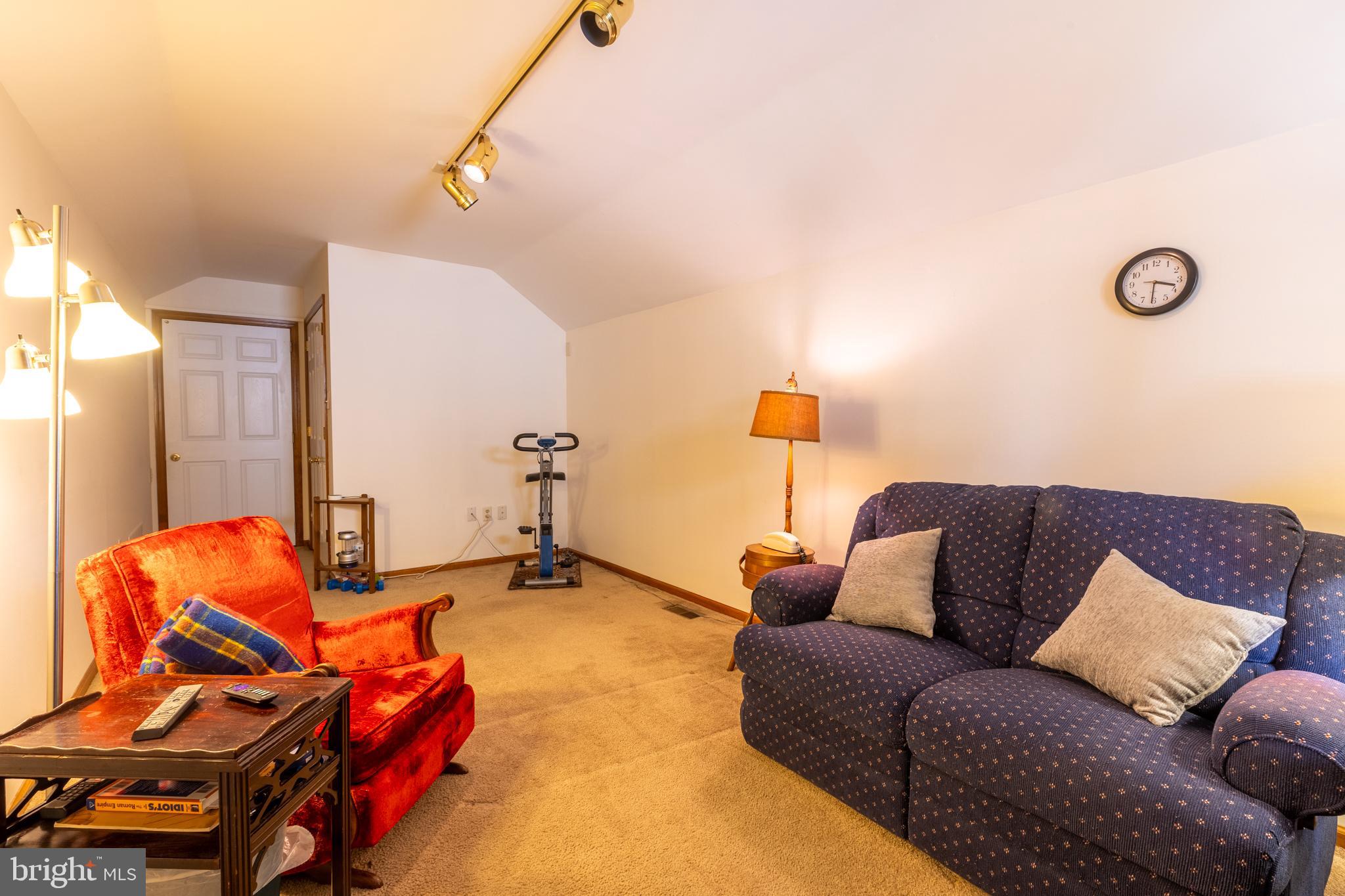 164 FAIRHILL DRIVE