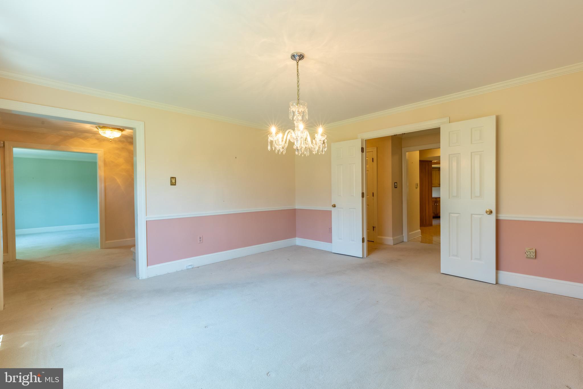 706 WESTCLIFF ROAD