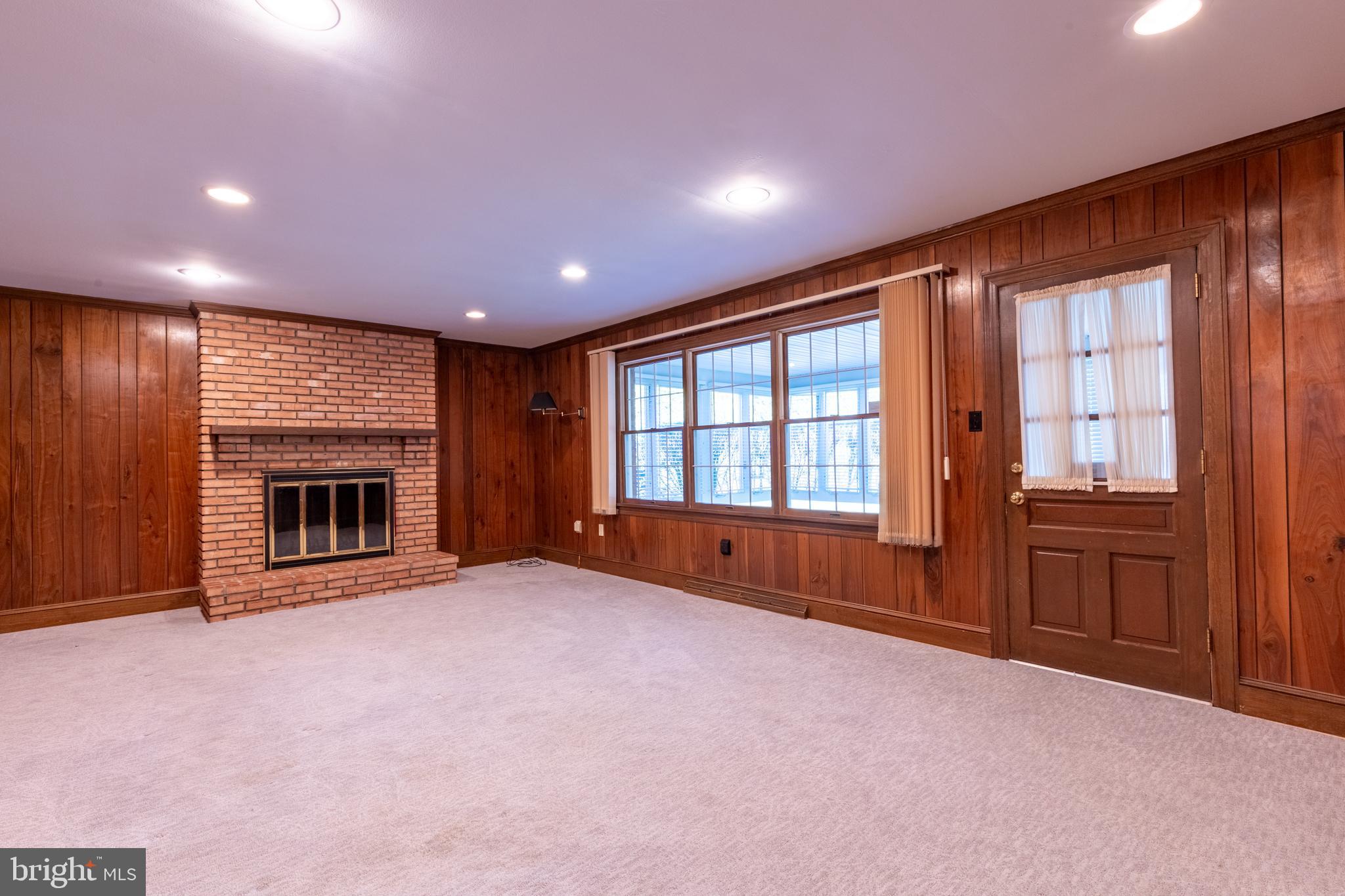 706 WESTCLIFF ROAD